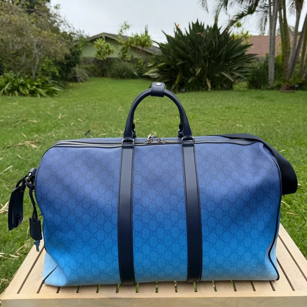 GUCCI Supreme Chroma large duffle bag
